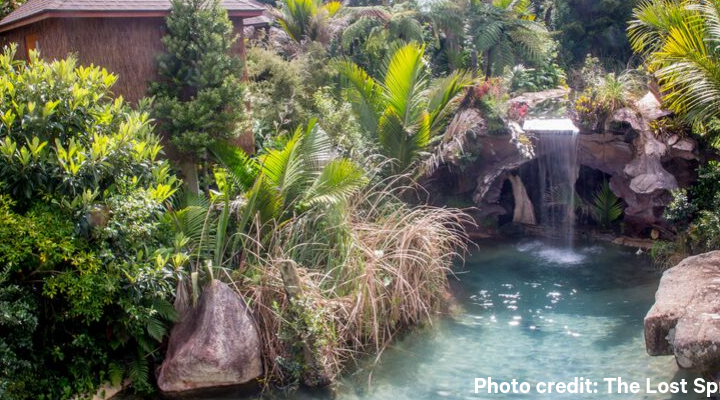 Inside-Lost-Springs-Thermal-Pools