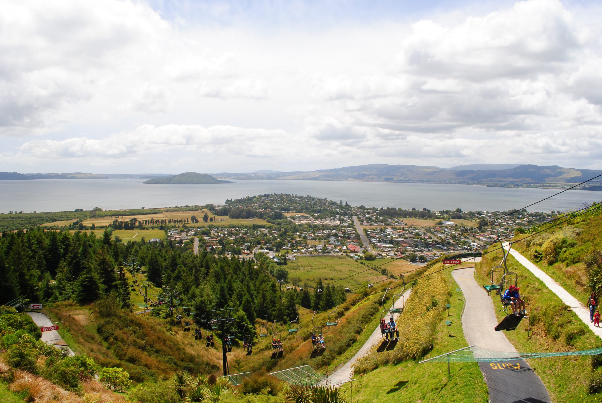 places of interest between auckland and rotorua hotel