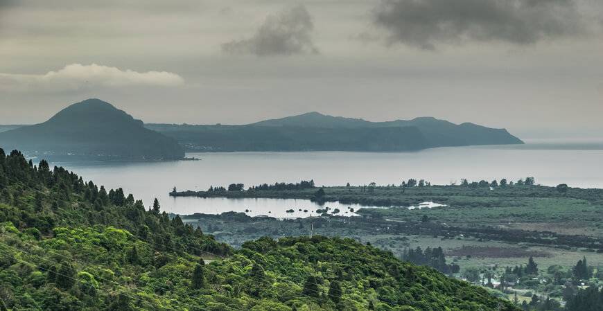 Lake Taupo Scuba Diving - Top Scuba Diving Locations in New Zealand