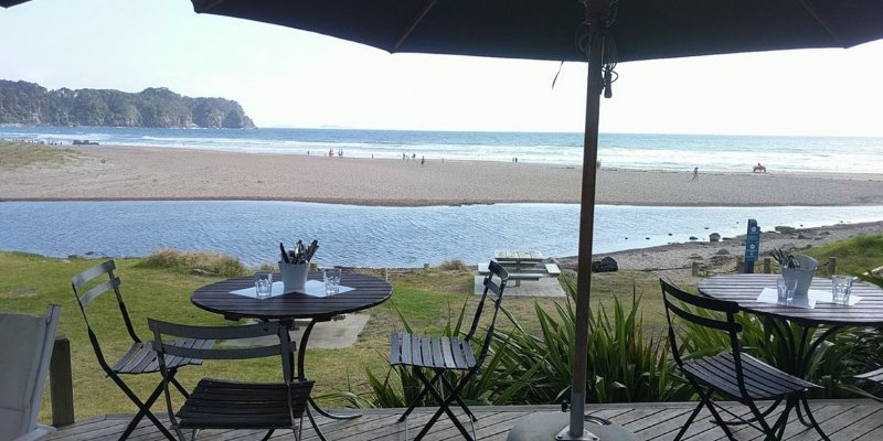 Hotties Beachfront Eatery - Hot Water Beach